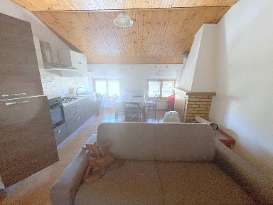 Mansarda buono stato, 72 m², Centro, Santa Maria Nuova