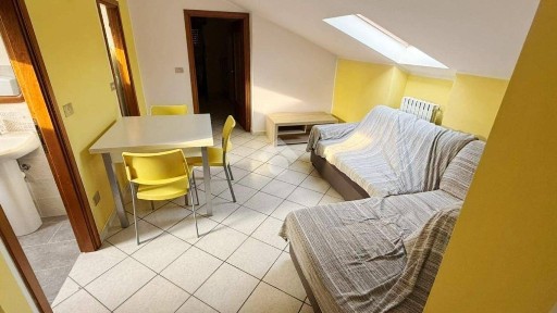 Bilocale via Circonvallazione 28, Ivrea