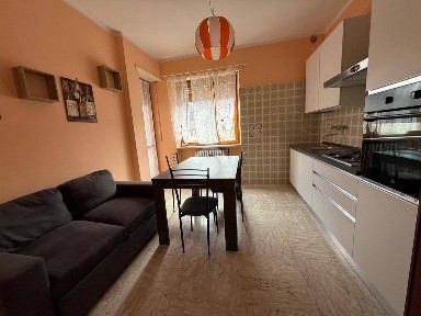 Bilocale via delle Valli 16, Lanzo Torinese