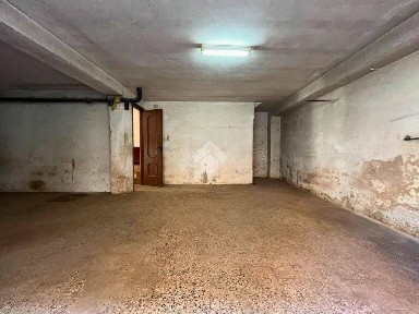Magazzino - Deposito in Vendita