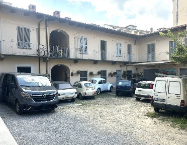 Bilocale via Montegrappa 1, Centro, Pinerolo