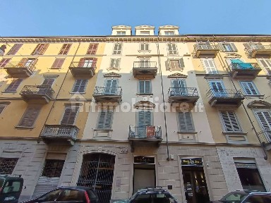 Torino, Crocetta, via Gioberti 51