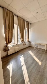 Torino, San Donato, Via Principessa Clotilde, 1