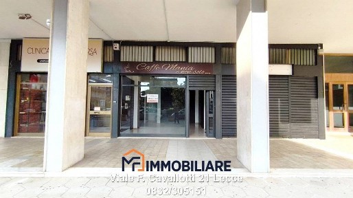 Locale commerciale in Vendita
