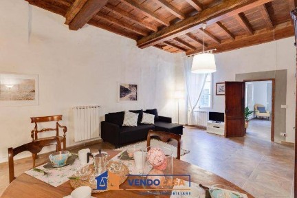 Bilocale via Ghibellina, Sant'Ambrogio, Firenze