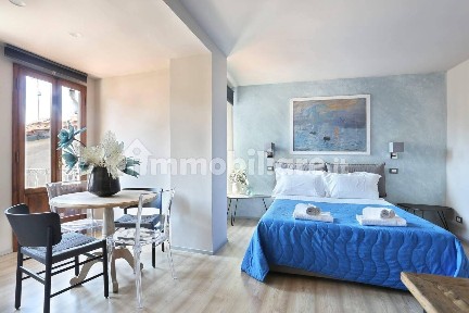 Trilocale via della Scala, Borgo Ognissanti - Il Prato, Firenze