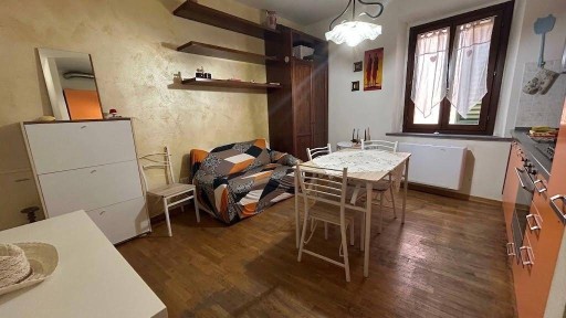 Bilocale piazza Farinata degli Uberti, Centro Storico, Empoli