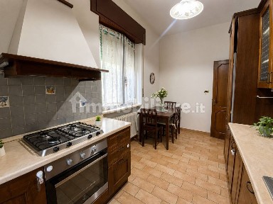 Trilocale via Marcello Prestinari, Gardenia, Reggio Emilia
