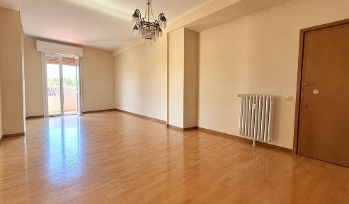 Reggio Emilia, Ospedale - Villaggio Manenti