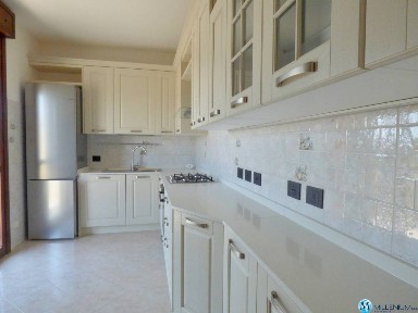 Trilocale primo piano, Centro, Castelnuovo Rangone