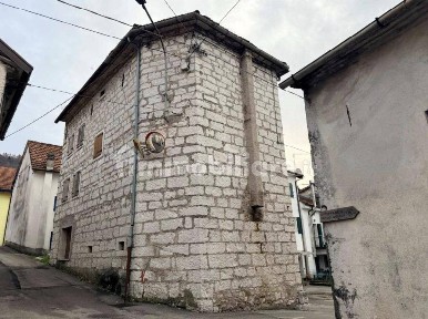 Casa indipendente all'asta frazione Casan, 42, Ponte nelle Alpi