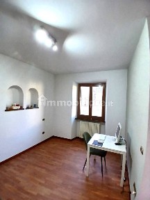 Bilocale ottimo stato, secondo piano, Centro, Cingoli