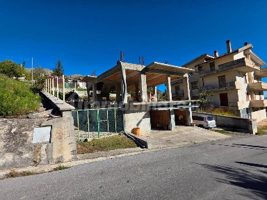 Terratetto unifamiliare via Cortina, Roccamandolfi