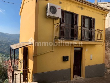 Terratetto unifamiliare via Cappellone, Centro, Monteroduni