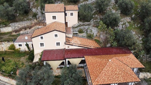 Terratetto unifamiliare SC le Noci, Venafro