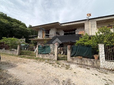 Terratetto plurifamiliare via Boschetto 16, Centro, Pozzilli