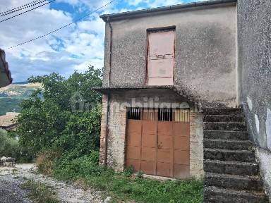Terratetto plurifamiliare via Com. Colle Pagano, Isernia