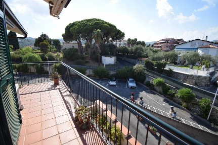 Diano Marina, Via Diano Castello, 74