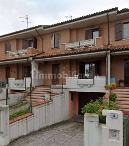 Villetta a schiera all'asta via Trentavisi, 6, Cingoli