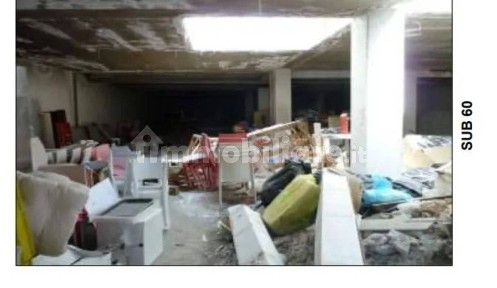 Magazzino all'asta via Guglielmo Marconi SNC, Rende