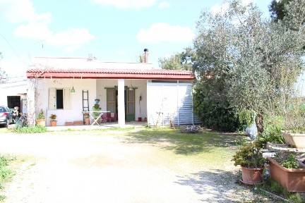Appartamento in villa viale Francia 2, Francavilla Fontana