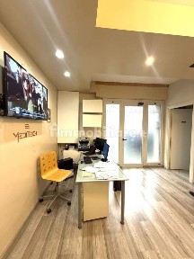 Locale commerciale in Affitto