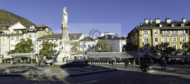 Locale commerciale in Affitto