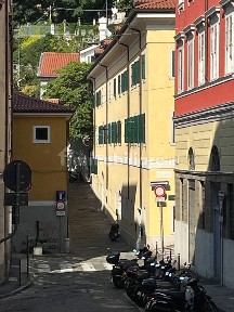 Loft via della Cereria 4, San Vito - Campi Elisi, Trieste