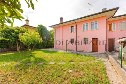 Villa bifamiliare via Enrico Caviglia 9, Centro, Conegliano