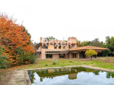 Villa unifamiliare via A. De Gasperi, 10A, Centro, Montebelluna