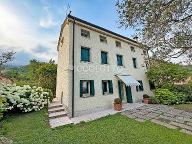 Villa unifamiliare via Obledo, Caniezza, Cavaso del Tomba