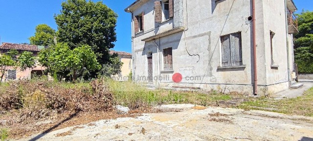 Villa unifamiliare via Sergente Massimiliano Davanzo, 20, Saletto San Bartolomeo, Breda di Piave