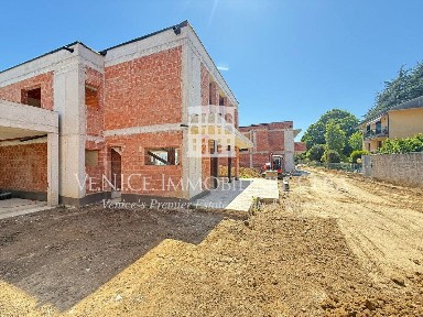 Villa unifamiliare via Olme, Centro, Mogliano Veneto