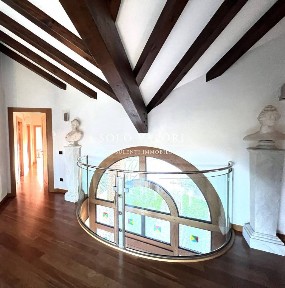 Villa unifamiliare, ottimo stato, 400 m², Castelfranco Veneto