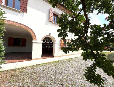 Villa bifamiliare, buono stato, 300 m², Vedelago