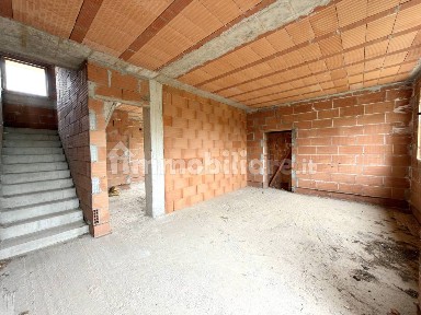 Villa bifamiliare via Trento, Padernello, Paese