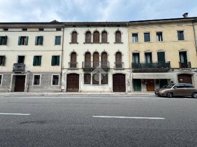Villa unifamiliare viale Camillo Cavour 71, Centro, Vittorio Veneto