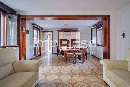 Villa bifamiliare via 33° Reggimento Artiglieria, Monigo, Treviso