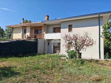 Villa bifamiliare viale Vittorio Veneto 33, Godega, Godega di Sant'Urbano