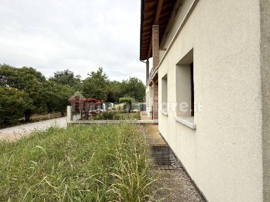 Villa bifamiliare via Trento, Padernello, Paese