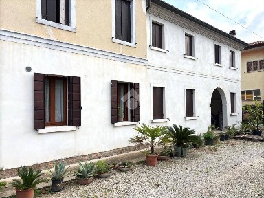 Villa unifamiliare via Armando Diaz 1, Fossa, San Biagio di Callalta