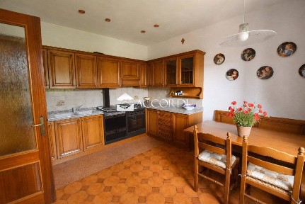 Villa bifamiliare vicolo Sandro Pertini, Giavera del Montello
