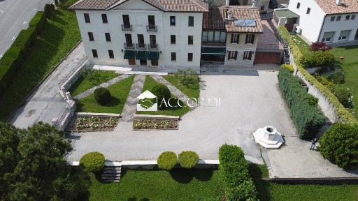 Villa unifamiliare via San Francesco, Centro, Possagno