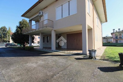 Villa unifamiliare via per Piavon, Piavon, Oderzo