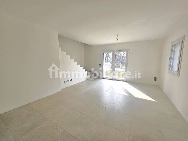 Villa bifamiliare via Liberato Pravato 4, Centro, Paese