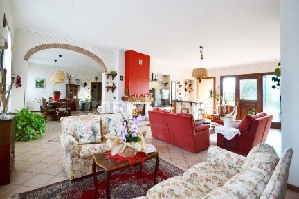 Villa unifamiliare via Vecchia Peschiere 3, Casier