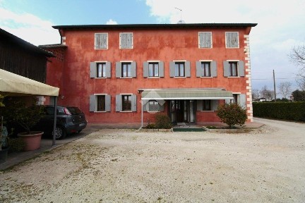 Villa unifamiliare via Monte Grappa 200, Centro, Caerano di San Marco