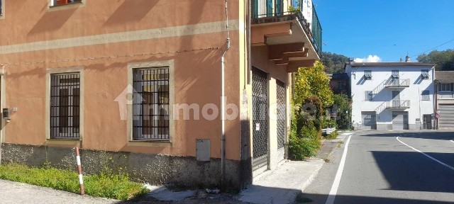 Moconesi, Via del Commercio, 108