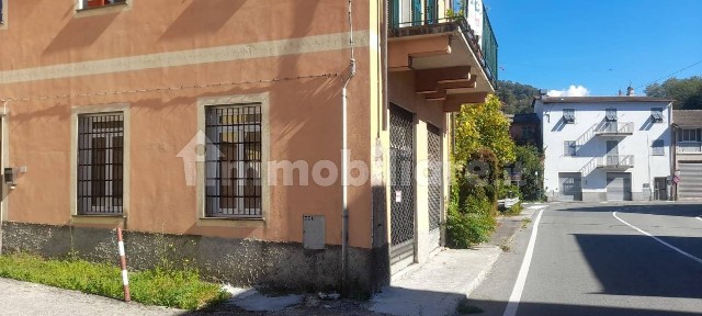 Moconesi, Via del Commercio, 108
