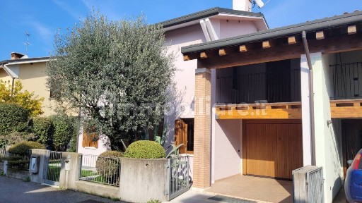 Villa bifamiliare via Giovanni Giolitti 25, Centro, Vedelago